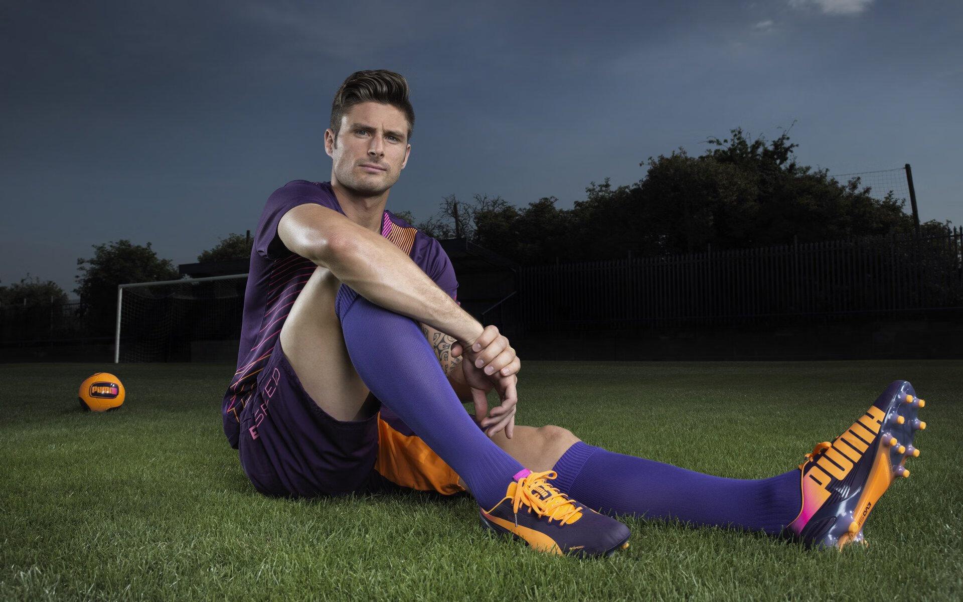 23岁新星打破尘封15年世界纪录，田径史迎来崭新篇章